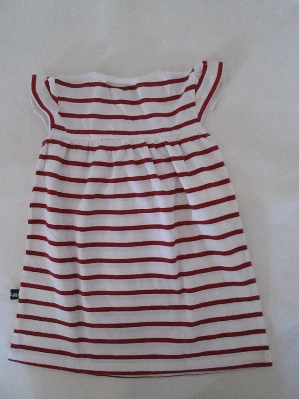 Vestido branco com listras vermelhas – photo 3